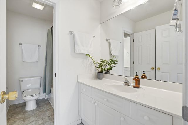 2779 Waterpointe Circle, Mount Pleasant, SC 29466
