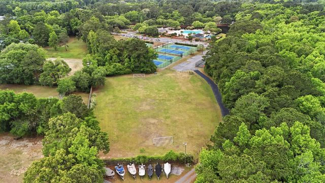 2779 Waterpointe Circle, Mount Pleasant, SC 29466