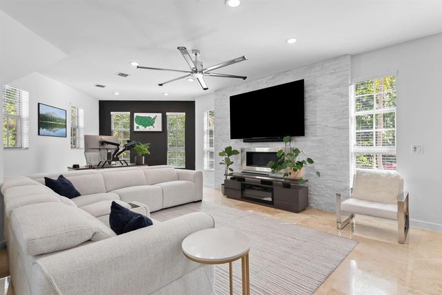 814 SW 10TH Street 814, Fort Lauderdale, FL 33315
