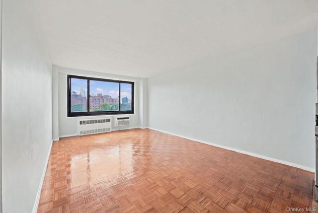 185 Hall Street 1010, Brooklyn, NY 11205