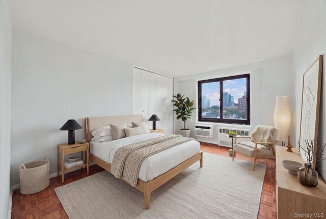 185 Hall Street 1010, Brooklyn, NY 11205