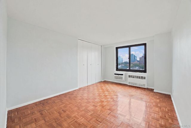 185 Hall Street 1010, Brooklyn, NY 11205