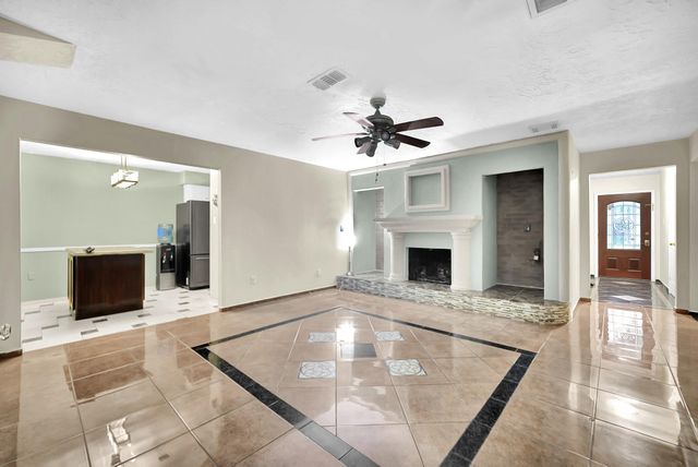 8030 Dodiewood Lane, Houston, TX 77086