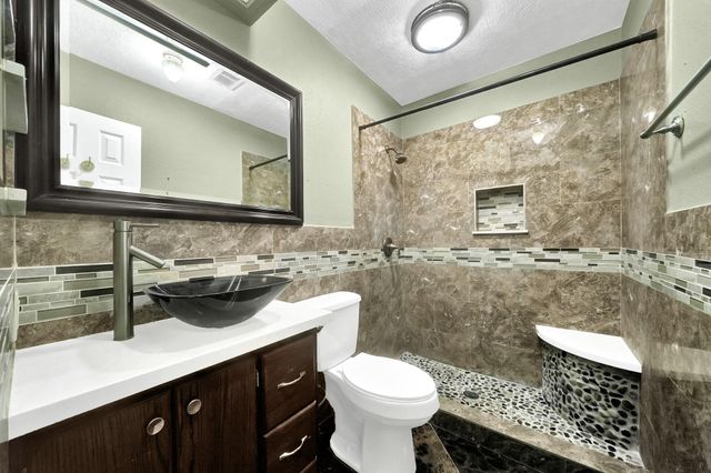 8030 Dodiewood Lane, Houston, TX 77086