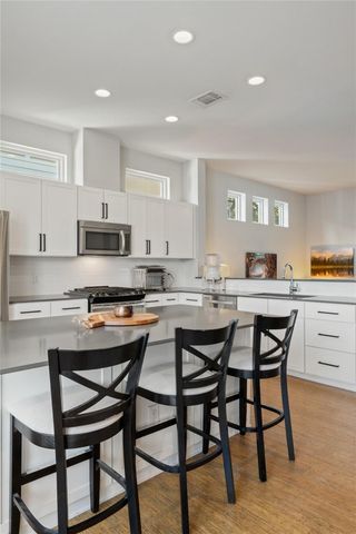 2804 S 5th ST A, Austin, TX 78704