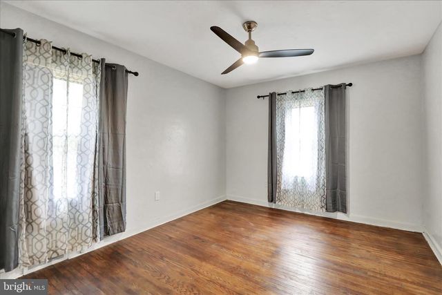 1815 HOLLY RD, Reading, PA 19602