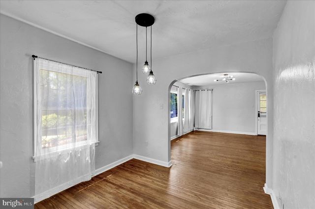 1815 HOLLY RD, Reading, PA 19602