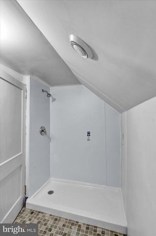 1815 HOLLY RD, Reading, PA 19602