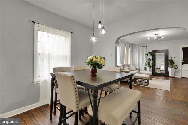 1815 HOLLY RD, Reading, PA 19602
