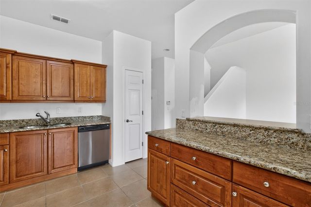 390 N AIRPORT ROAD, New Smyrna Beach, FL 32168