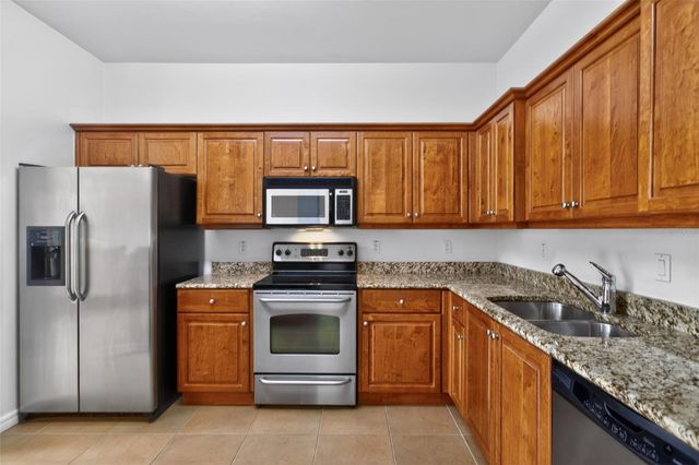 390 N AIRPORT ROAD, New Smyrna Beach, FL 32168