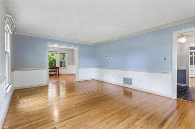 709 Oxbow DR, Virginia Beach, VA 23464