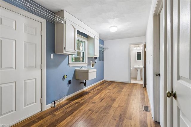 709 Oxbow DR, Virginia Beach, VA 23464