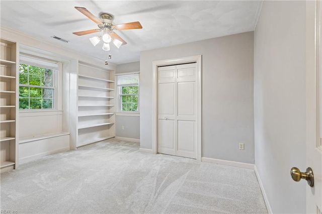 709 Oxbow DR, Virginia Beach, VA 23464