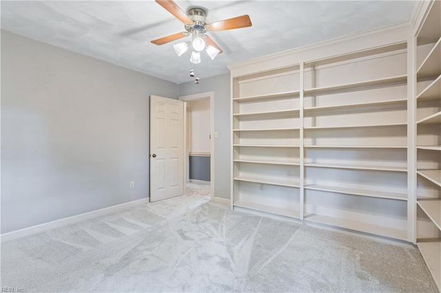 709 Oxbow DR, Virginia Beach, VA 23464