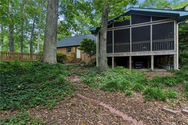 709 Oxbow DR, Virginia Beach, VA 23464