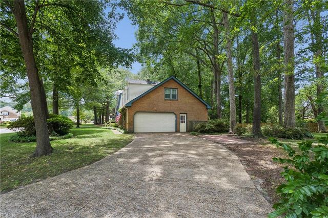 709 Oxbow DR, Virginia Beach, VA 23464