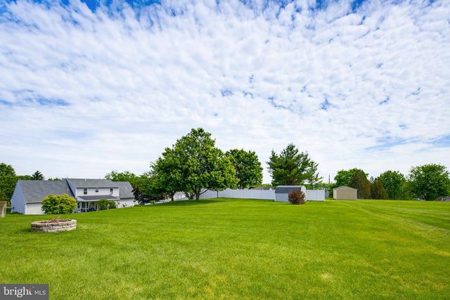 65 BROOKFIELD DR, Elizabethtown, PA 17022