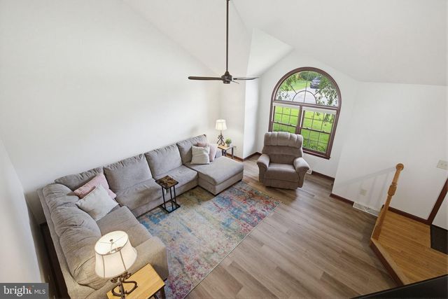 65 BROOKFIELD DR, Elizabethtown, PA 17022
