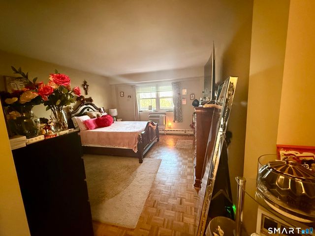 25 Cartright Street 7E, Bridgeport, CT 06604