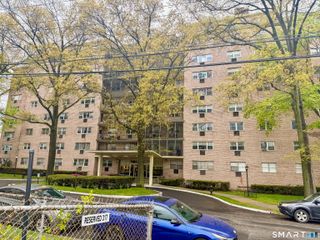 25 Cartright Street 7E, Bridgeport, CT 06604
