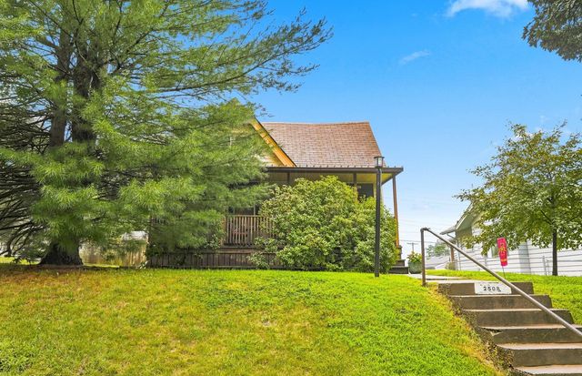 2508 Western Avenue, Davenport, IA 52803