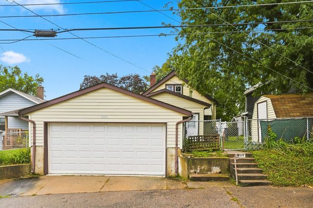 2508 Western Avenue, Davenport, IA 52803