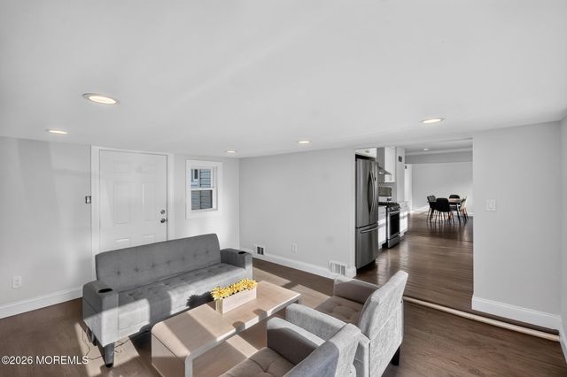 105 Roosevelt Drive, Brick, NJ 08724