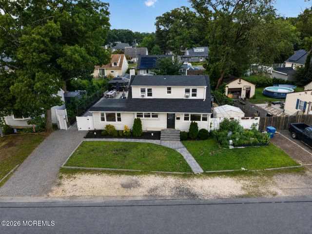 105 Roosevelt Drive, Brick, NJ 08724