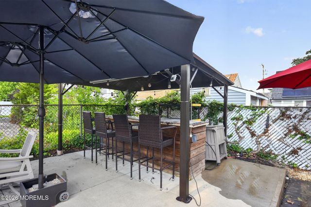 105 Roosevelt Drive, Brick, NJ 08724