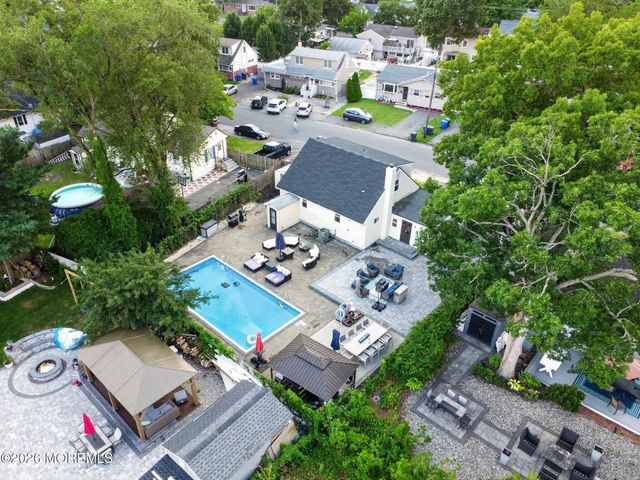 105 Roosevelt Drive, Brick, NJ 08724