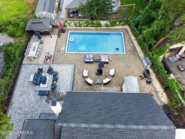 105 Roosevelt Drive, Brick, NJ 08724