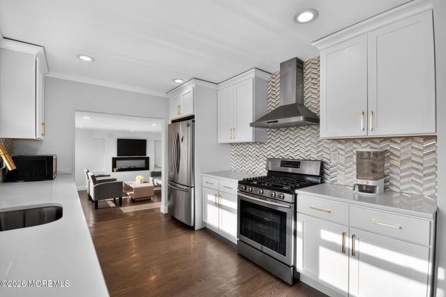 105 Roosevelt Drive, Brick, NJ 08724