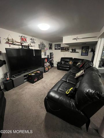 105 Roosevelt Drive, Brick, NJ 08724