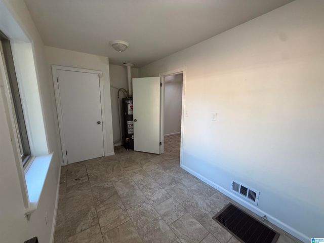10 SW GREEN SPRINGS AVENUE, Birmingham, AL 35211