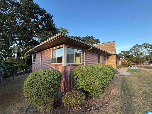 10 SW GREEN SPRINGS AVENUE, Birmingham, AL 35211