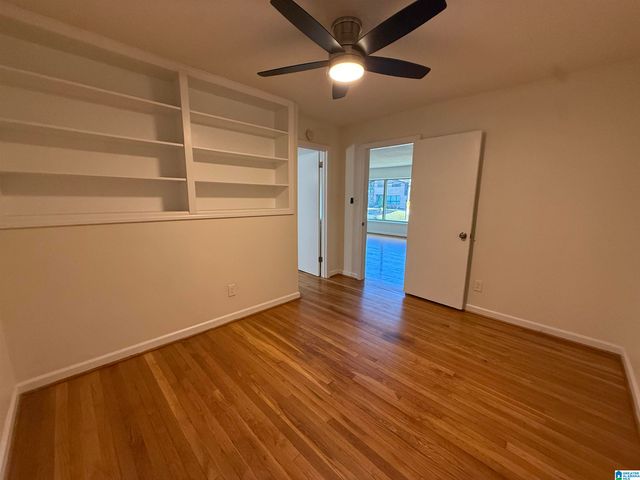 10 SW GREEN SPRINGS AVENUE, Birmingham, AL 35211