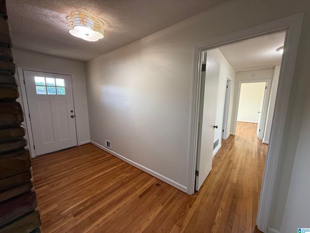 10 SW GREEN SPRINGS AVENUE, Birmingham, AL 35211