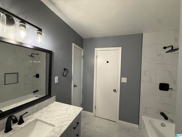 10 SW GREEN SPRINGS AVENUE, Birmingham, AL 35211