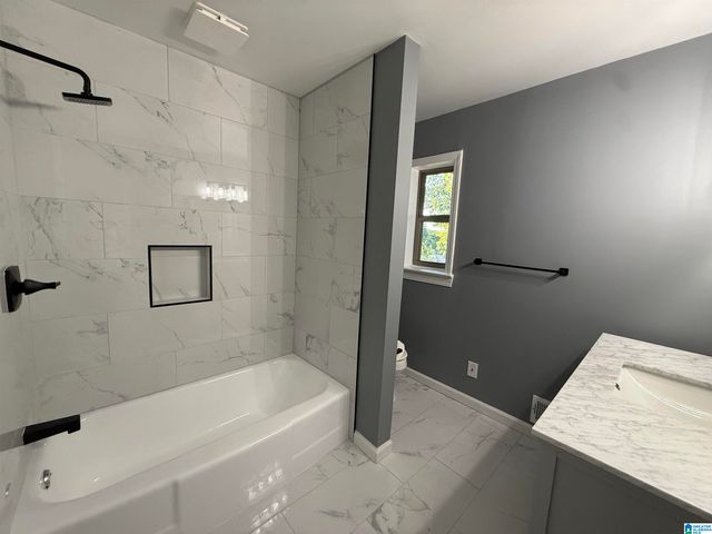 10 SW GREEN SPRINGS AVENUE, Birmingham, AL 35211