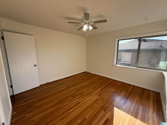 10 SW GREEN SPRINGS AVENUE, Birmingham, AL 35211