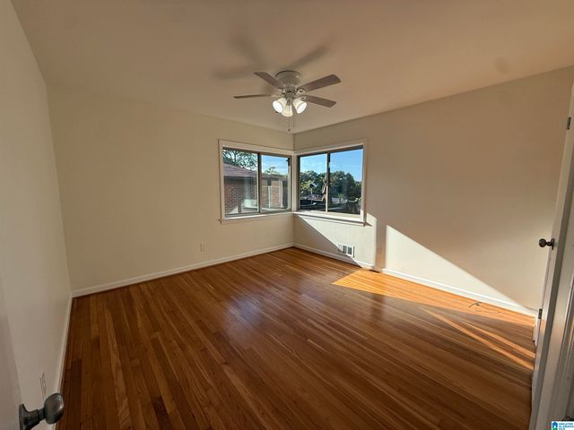 10 SW GREEN SPRINGS AVENUE, Birmingham, AL 35211