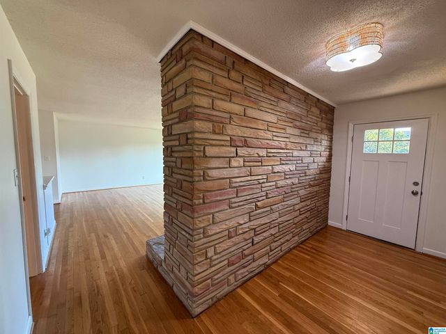 10 SW GREEN SPRINGS AVENUE, Birmingham, AL 35211