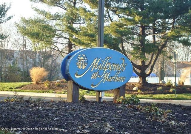 76 Foxwood Place, Morganville, NJ 07751