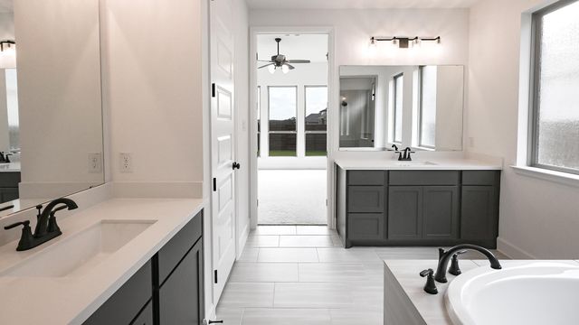 312 Watersong BND, Lockhart, TX 78644