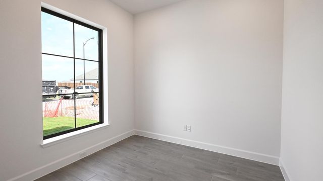312 Watersong BND, Lockhart, TX 78644