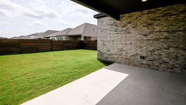 312 Watersong BND, Lockhart, TX 78644