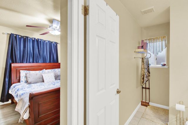 4016 Blue Bird Dr, Modesto, CA 95356