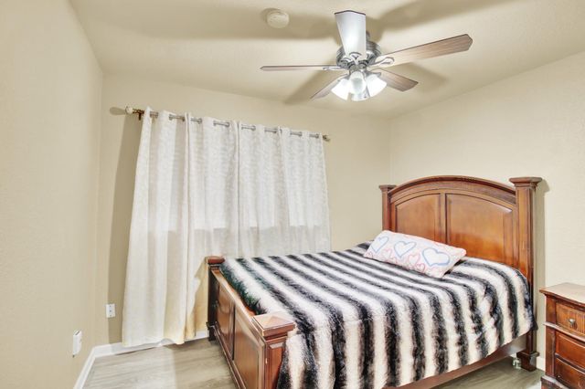 4016 Blue Bird Dr, Modesto, CA 95356