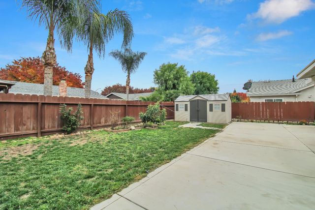 4016 Blue Bird Dr, Modesto, CA 95356